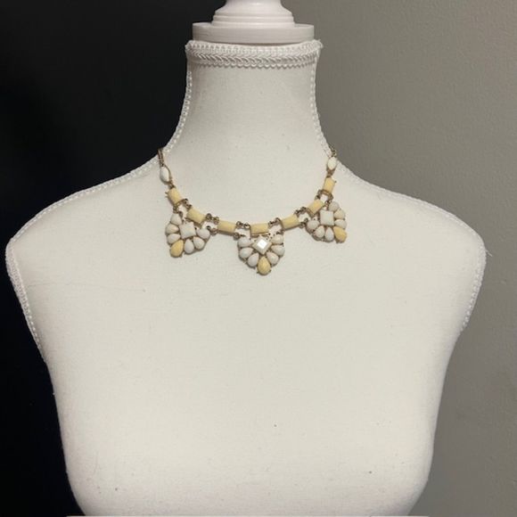 Cream & White Faceted Beads Bib Necklace Statement Necklace Fashion Jewelry - Picture 1 of 7